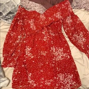 Criss cross off the shoulder dress. Never worn!